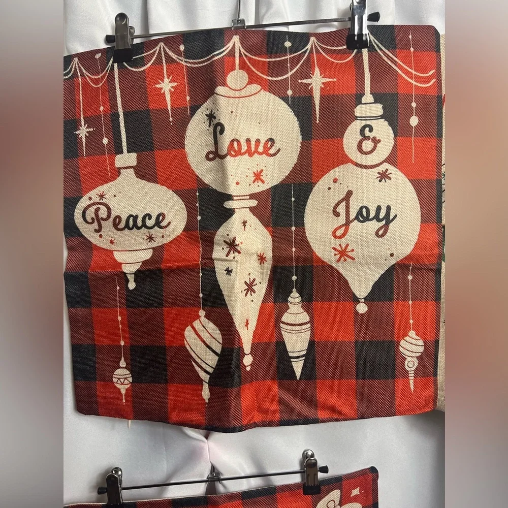 Christmas Canvas Festive Pillow Case Set Of 4 Zipper Bottom Brand New Farm House
